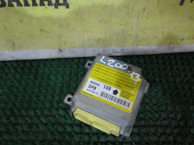 Блок управления airbag Mitsubishi L200 8635A149 KB4T 4D56