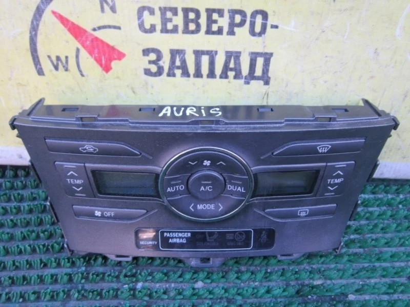 Блок управления климат-контролем Toyota Auris 5590002221 ZRE151 1ZR