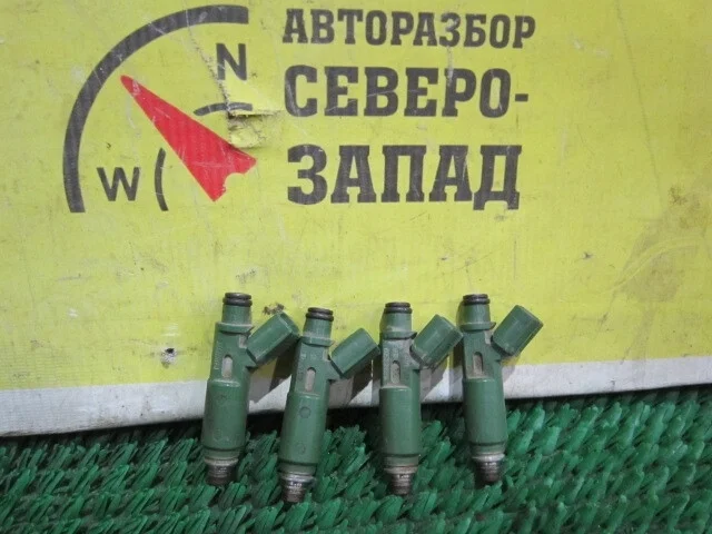 Форсунка Toyota Rav4 2320922040 ZCA20 1ZZ