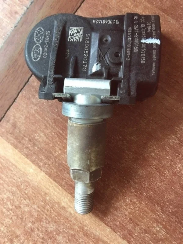 Датчик давления в шинах Kia Optima 529332M000 TF G4KJ