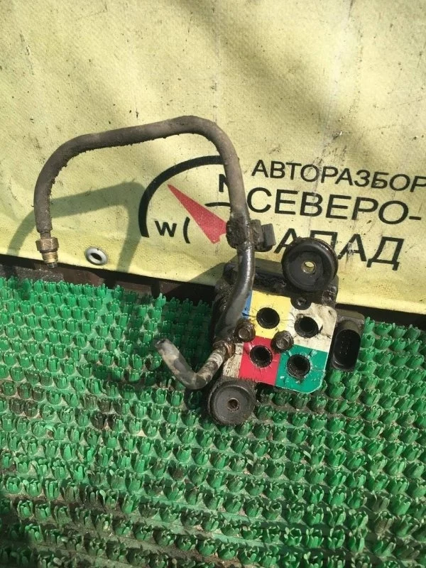 Блок клапанов Hyundai Genesis 558103M000 BH G6DA