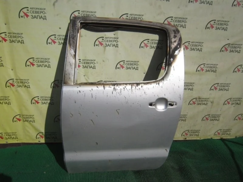 Дверь Toyota Hilux 670040K060 KUN26 1KD, задняя левая