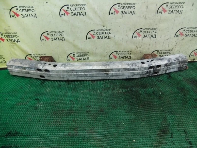 Усилитель бампера Toyota Land Cruiser 5202160140 VDJ200 1VD, передний