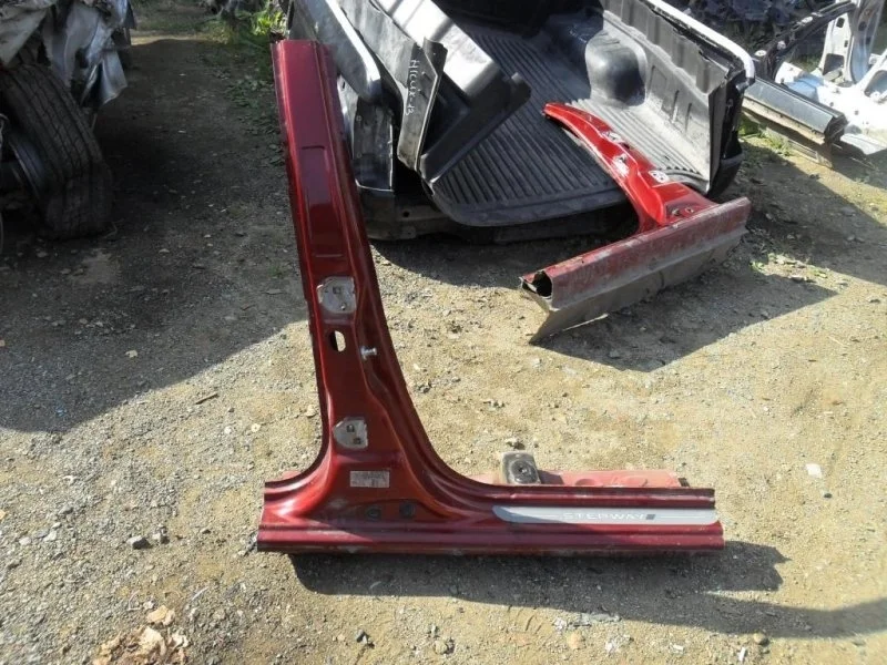 Порог Renault Sandero 6001551337 BS1Y K7M, правый