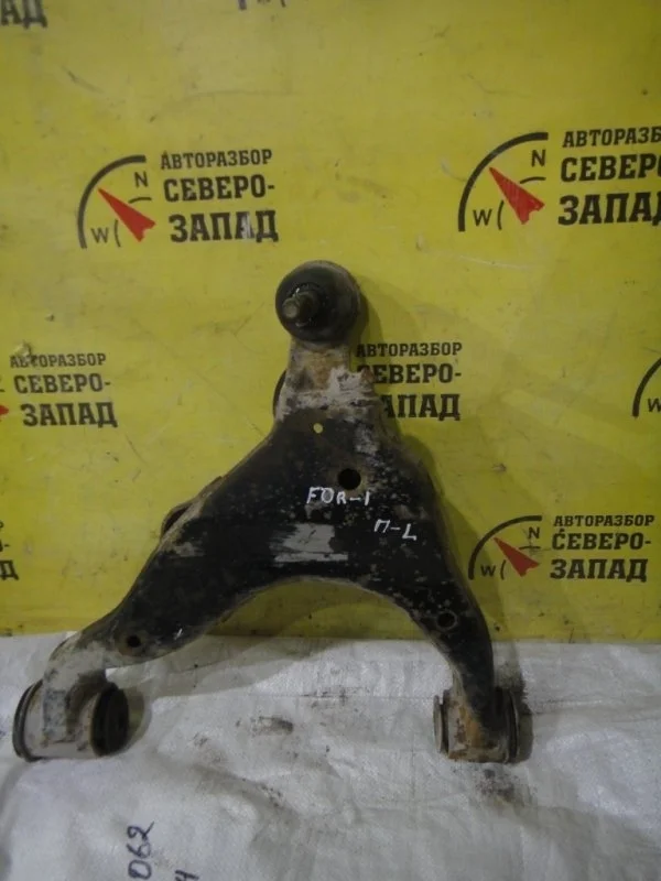 Рычаг Toyota 4Runner 4806960010 UZN215 2UZ, передний правый