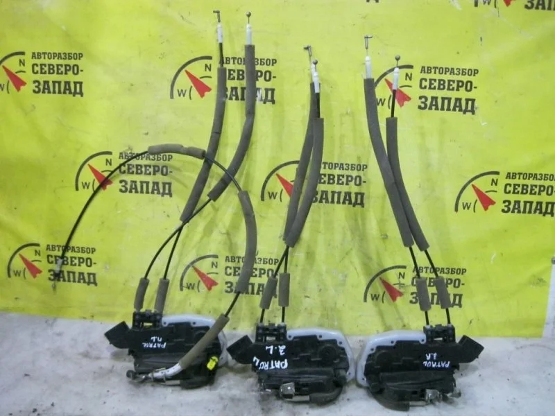 Замок двери Nissan Patrol 825001LA0A Y62, задний правый