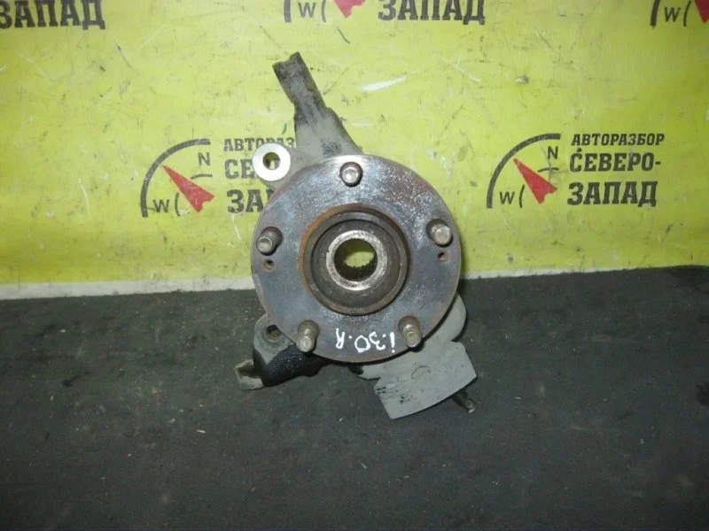 Поворотный кулак Hyundai I30 517162R000 FD G4FC, передний правый