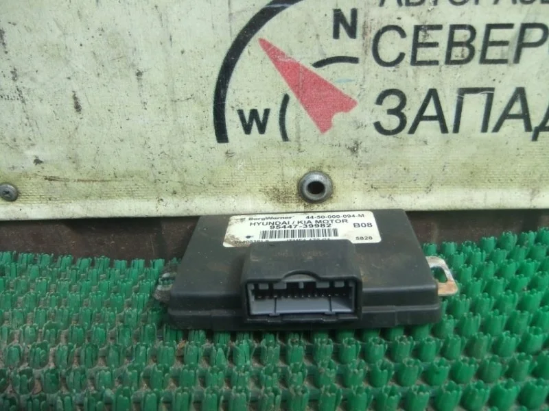 Блок управления 4wd Kia Sportage 9544739982 KM D4EA