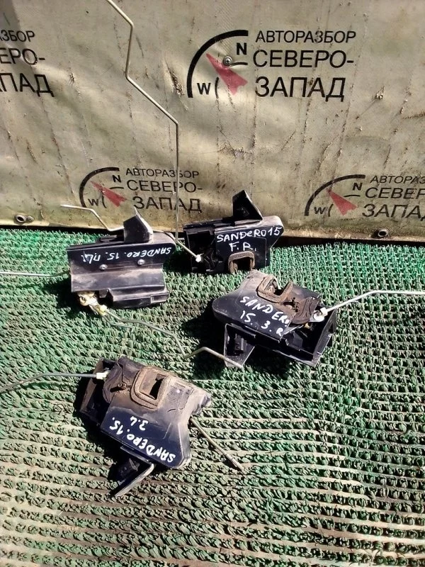 Замок двери Renault Sandero 825024490R 5S K7M, задний правый