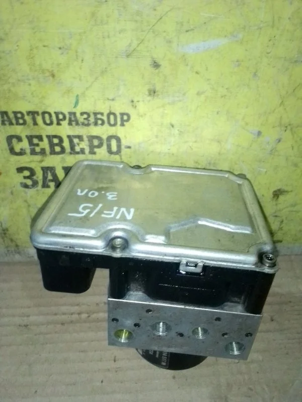 Блок управления ABS Volkswagen Touareg 7P0614517M 7P5 CJMA