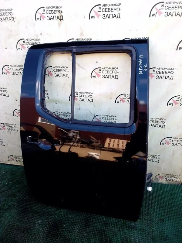 Дверь боковая Nissan Navara 82100EB332 D40 YD25DDTI, задняя правая