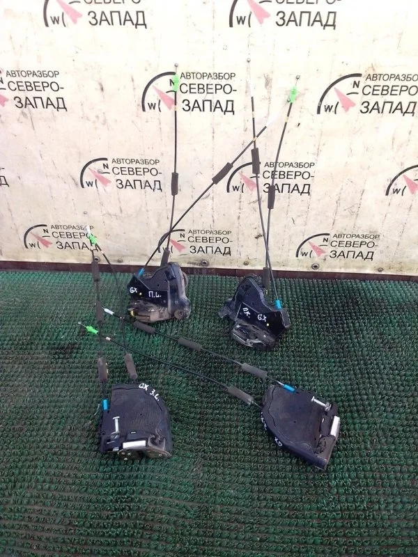 Замок двери Lexus GX460 6905033120 URJ150 1URFE, задний правый