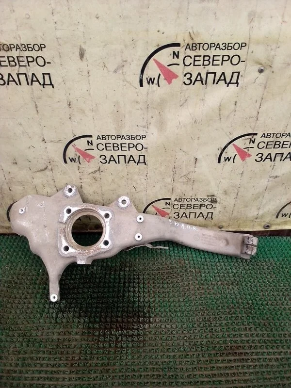 Кулак поворотный Bmw X5 31216869870 E70 N55B30, передний правый