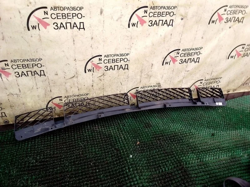 Кронштейн бампера Volkswagen Touareg 7P6807863 7P5 CMTA, задний