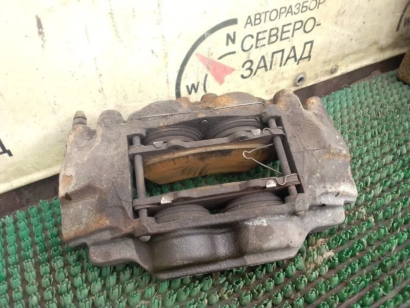 Суппорт Lexus GX460 4775060300 URJ150 1URFE, передний левый