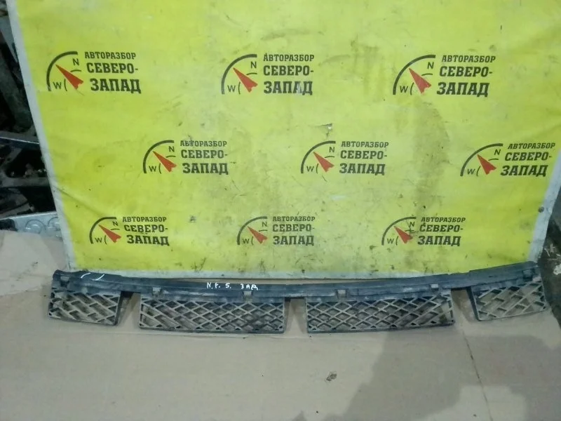 Кронштейн бампера Volkswagen Touareg 7P6807863 7P5 CJMA, задний