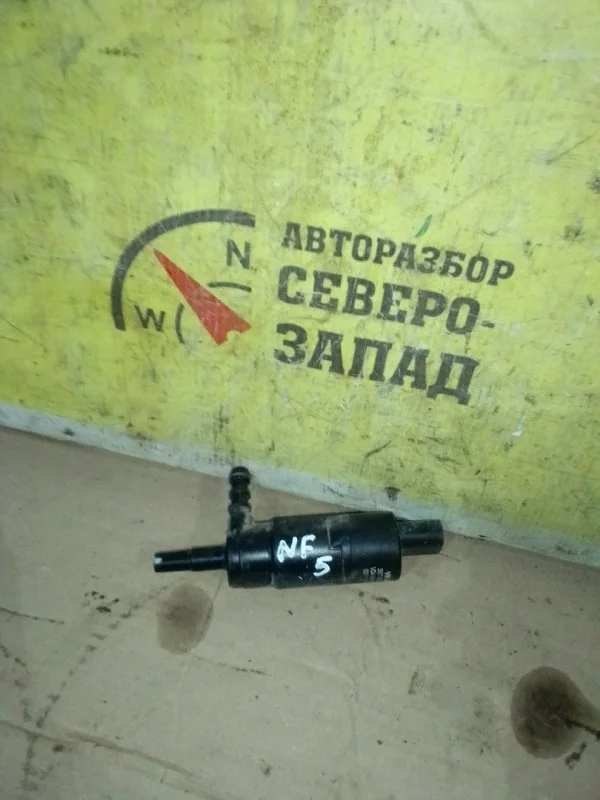 Насос омывателя Volkswagen Touareg 3B7955681 7P5