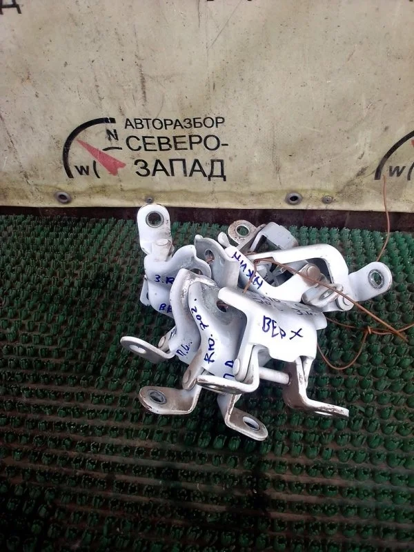 Петля дверная Kia Rio 793600U000 QB G4FC, задняя правая