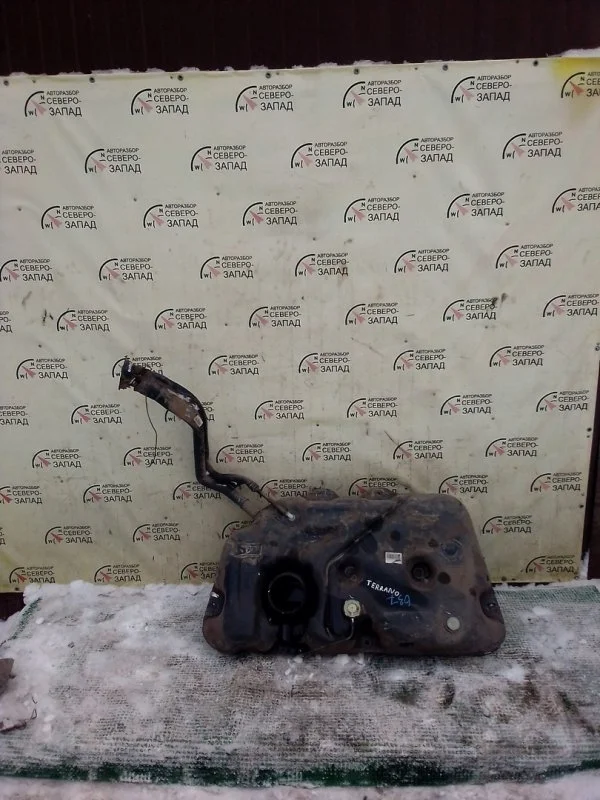 Бак топливный Nissan Terrano 1720100Q1A D10 F4R410