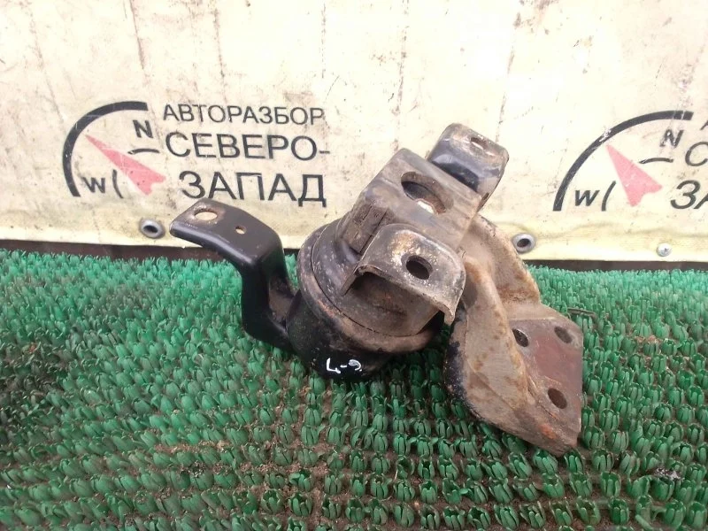 Подушка двигателя Mitsubishi Lancer MR403666 CS 4G18, правая