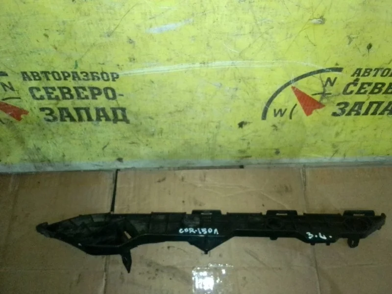 Кронштейн бампера Toyota Corolla 5215612290 ZRE151, левый