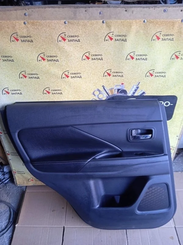 Обшивка двери Mitsubishi Outlander 7222B115XA GF, задняя левая