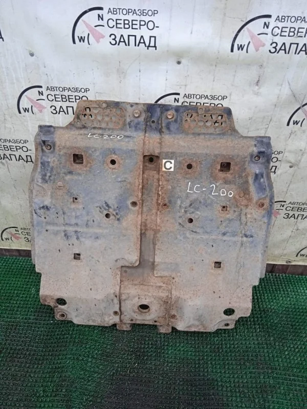 Защита двигателя Toyota Land Cruiser 5140860050 VDJ200 1VD