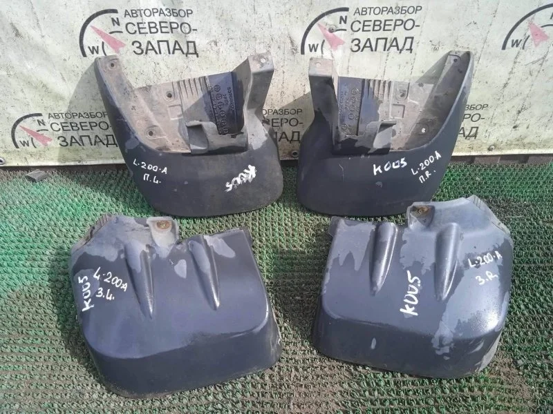 Брызговик Mitsubishi L200 5370B203 KB4T, передний левый