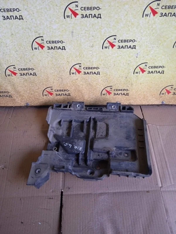 Площадка акб Kia Rio 37150H5000 FB