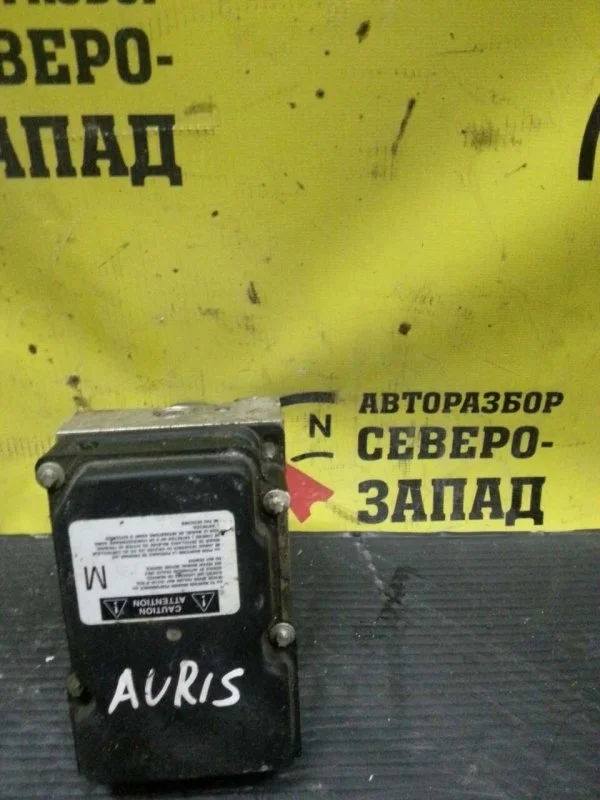 Блок ABS Toyota Auris 4451002110 ZRE151 1ZR