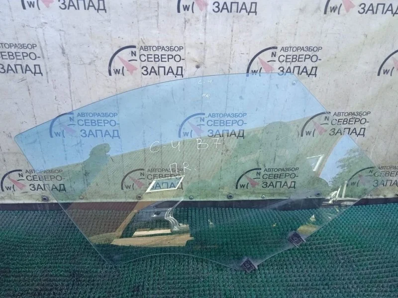 Стекло Citroen C4 9801591780 B7, переднее правое