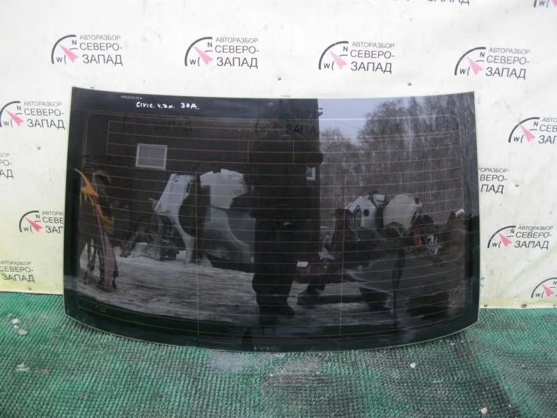 Стекло Honda Civic 2005 73211SNBE01 FD R18A1, заднее