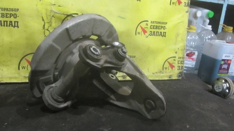 Кулак поворотный BMW X6 33326770982 E71 N54B30A, задний правый