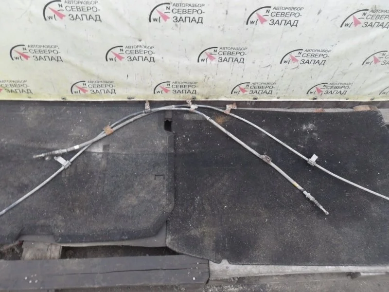 Трос ручника Toyota Corolla 4643012300 ZRE151, левый