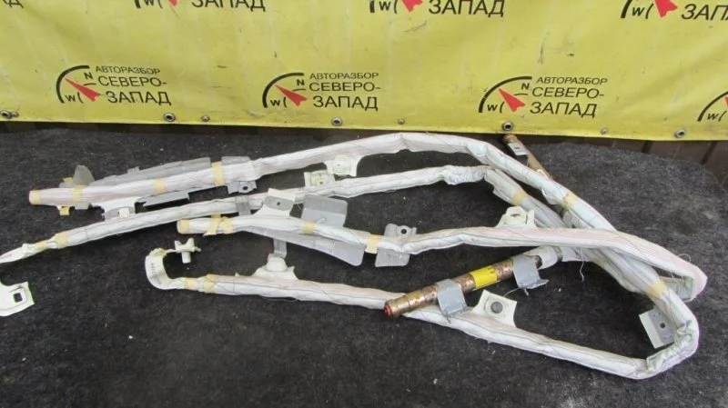 Шторка airbag Toyota Corolla 6217012030 ZRE151, правая