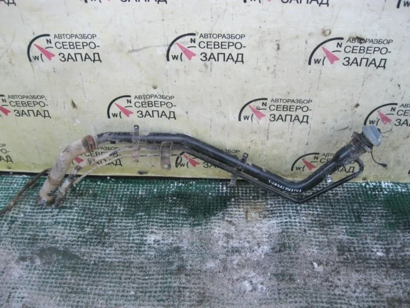 Горловина топливного бака Mitsubishi Pajero Sport MR135539 KH 4D56U