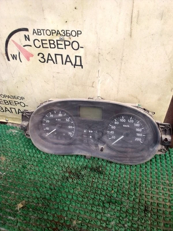 Щиток приборов Renault Logan 8200377202 LS12 K7JA710
