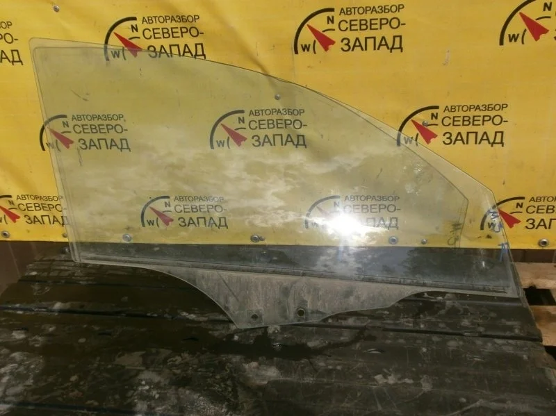 Стекло Mazda 3 BP4K58511A BK Z6, переднее правое