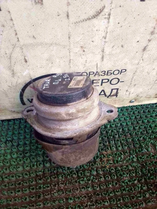 Подушка двигателя Volkswagen Touareg 7L6199131C 7LA