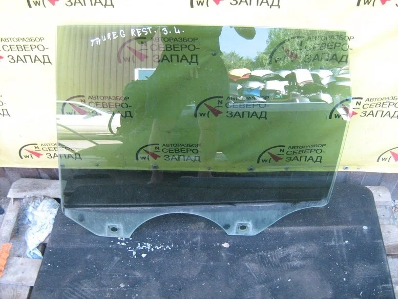 Стекло Volkswagen Touareg 7L0845205D 7LA BKS, заднее левое