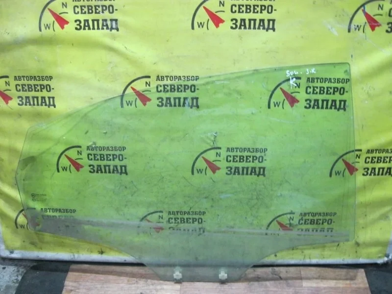 Стекло Hyundai Solaris 2010 834211R010 RB G4FC, заднее правое