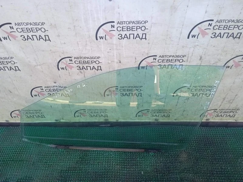 Стекло двери Lexus RX330 6810248071 MCU38 3MZ, переднее левое