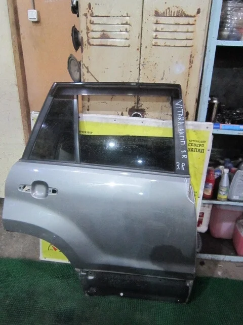 Дверь Suzuki Grand Vitara 6800365J10 TD54 J20A, задняя правая