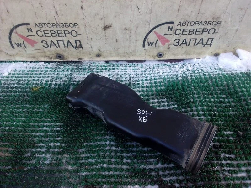 Воздухозаборник Hyundai Solaris 282121R100 RB