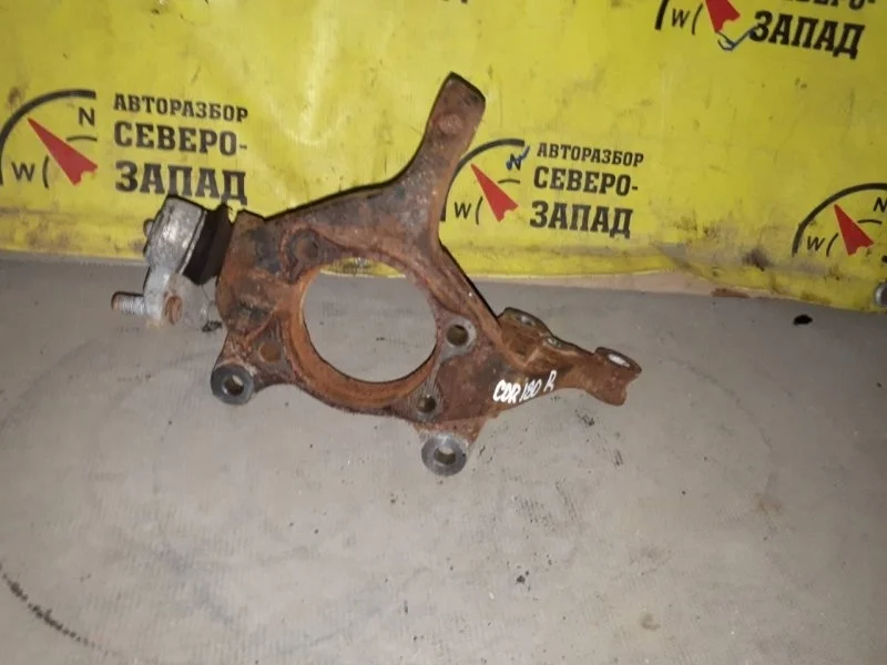 Кулак поворотный Toyota Corolla 432110F020 ZRE181 1ZR, правый