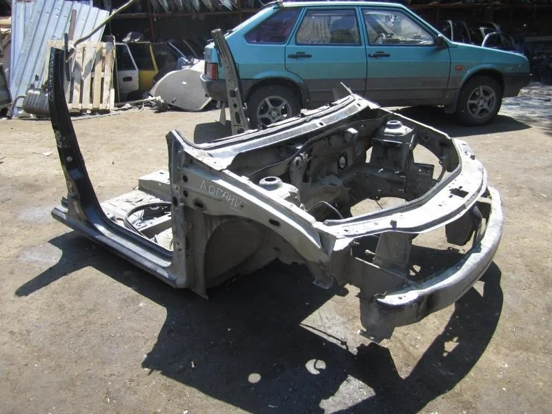 Порог кузова Renault Logan 6001546981, правый