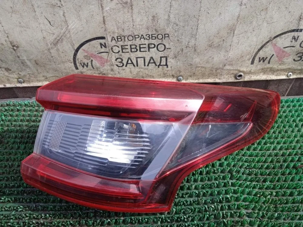 Фонарь наружний Nissan Qashqai 2019 26555HV00A J11 MR20DD 2.0, правый