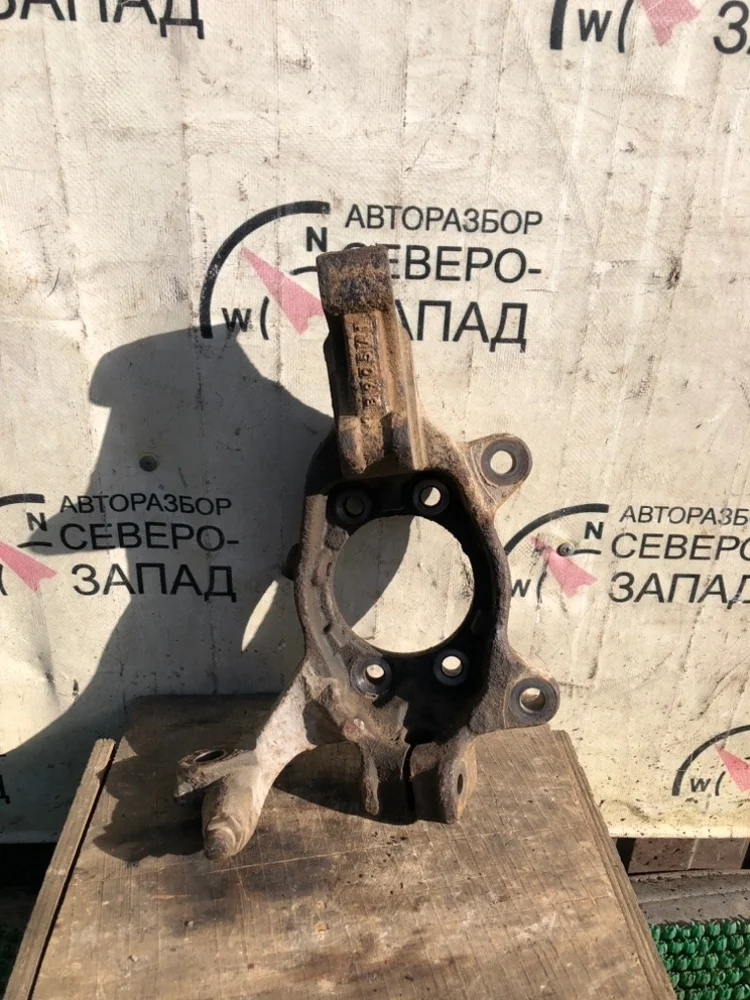 Кулак поворотный Nissan Teana 2011 40015JN00A J32 VQ35DE, передний левый