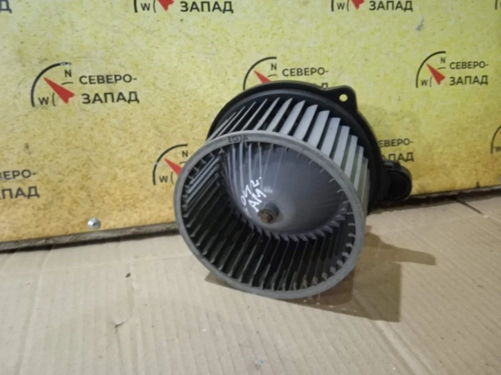 Моторчик печки Kia Soul 2010 971132K000 AM D4FB