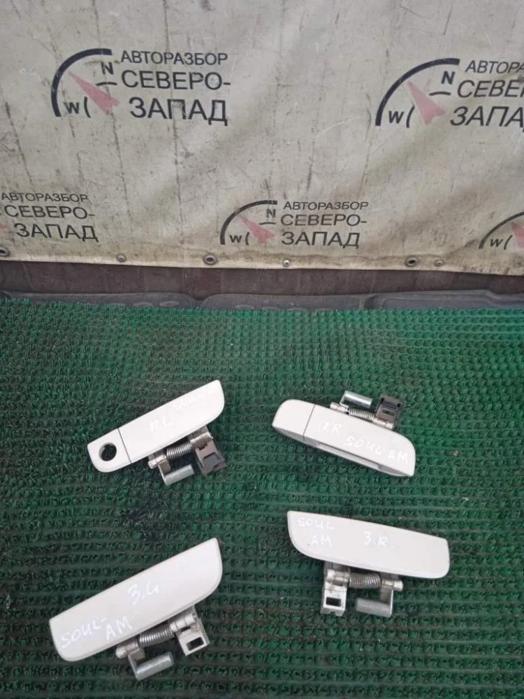 Ручка двери Kia Soul 2010 826512K720 AM D4FB, передняя правая